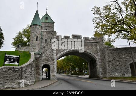 Le porte di Quebec City, una delle uniche città murate del Nord America Foto Stock