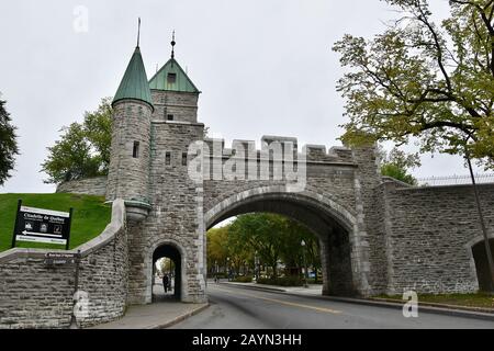 Le porte di Quebec City, una delle uniche città murate del Nord America Foto Stock