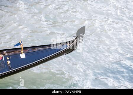 Dettaglio di primo piano della gondola a Venezia Foto Stock