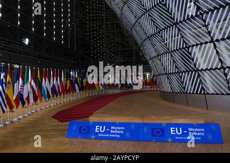 Bruxelles, Belgio. 16th Feb, 2020. Un'etichetta prima di una riunione del vertice UE-Balcani occidentali presso la sede centrale dell'UE Credit: Alexandros MICHAILIDIS/Alamy Live News Foto Stock