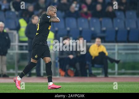 Roma, Italia. 16th Feb, 2020. Ashley Young del FC Internazionale festeggia il primo gol durante la serie A partita tra Lazio e Inter Milan allo Stadio Olimpico, Roma, Italia, il 16 febbraio 2020. Foto Di Giuseppe Maffia. Credit: Uk Sports Pics Ltd/Alamy Live News Foto Stock