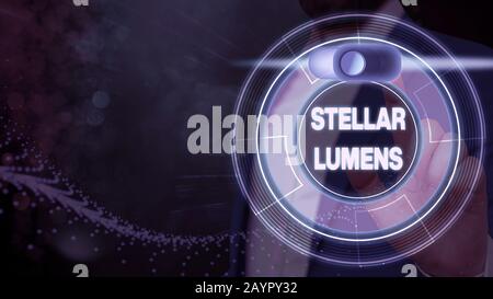 Conceptual la scrittura a mano che mostra la Stellar lumen. Concetto significato cryptocurrency piattaforma che utilizza sul rimborso e pagamenti Foto Stock