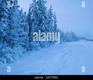 Su Old Airport Road, Yellowknife, Northwest Territories, Canada Foto Stock