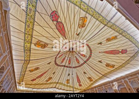 Decorate tradizionalmente ristorante Foto Stock