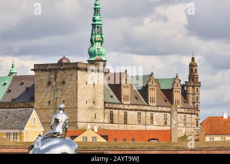 Castello di Kronborg Helsingor Elsinor fortificazione e scultura. Danimarca Foto Stock