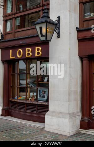 Facciata di Lob calzolaio su misura a St James's St, Londra Foto Stock