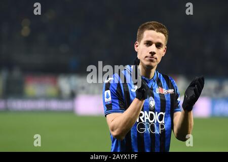 Mario Pasalic (Atalanta) durante la Serie Italiana una partita tra Atalanta 2-1 Roma allo Stadio Gewiss il 15 febbraio 2020 a Bergamo, Italia. Credit: Maurizio Borsari/Aflo/Alamy Live News Foto Stock