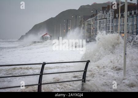 Tempesta Ciara Battitori Aberystwyth West Wales Foto Stock