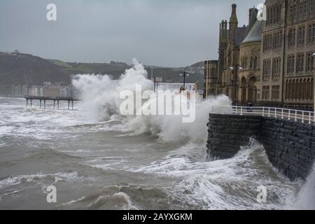 Tempesta Ciara Battitori Aberystwyth West Wales Foto Stock