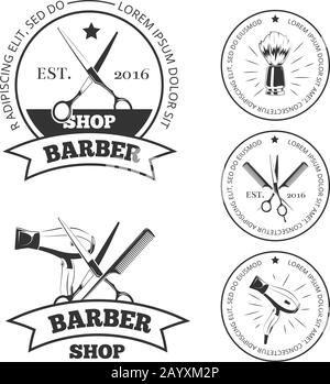 Set di loghi vettoriali per barbiere d'epoca. Etichette per barbiere o fregi per barbiere con pettine e forbici, asciugacapelli e spazzola per rasatura Illustrazione Vettoriale