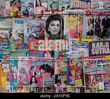 Magazzino con materiale di lettura in spagnolo, Cartagena, Colombia Foto Stock