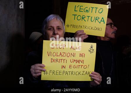 Bologna, Italia. 17th Feb, 2020. Marzo contro la reclusione dello studente egiziano dell'Università di Bologna Patrick Zaky, il 17 febbraio 2020 a Bologna, Italia. Credit: Massimiliano Donati/Alamy Live News Foto Stock