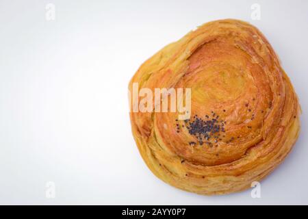 Gogal Cookie Azerbaigiano Tradizionale Su Pasqua Novruz . Pasticceria fresca Gogal isolato su sfondo bianco. Biscotto Azero Tradizionale. Foto Stock