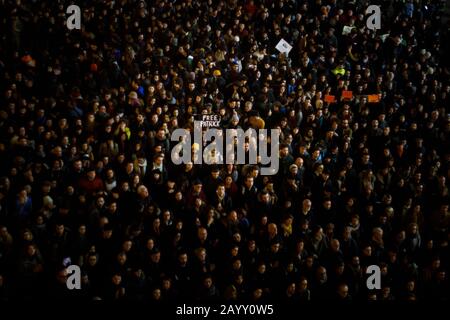 Bologna, Italia. 17th Feb, 2020. Marzo contro la reclusione dello studente egiziano dell'Università di Bologna Patrick Zaky, il 17 febbraio 2020 a Bologna, Italia. Credit: Massimiliano Donati/Alamy Live News Foto Stock