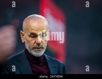 Milano, Italia, 17 Feb 2020, allenatore di AC milan stefano pioli durante la serie a 2019/20 partita tra AC milan vs torino fc allo stadio san siro , milano , italia, il 17 febbraio , 2020 - foto fabrizio carabelli in AC Milan vs Torino - campionato italiano A calcio - Credit: LPS/Fabrizio Carabelli/Alamy Live News Foto Stock