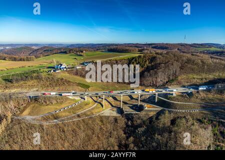 Foto aerea, volmetal, ponte autostradale A45 Oberdelstern, Hagen, zona della Ruhr, Renania Settentrionale-Vestfalia, Germania, autostrada, ponte autostradale, DE, Europa, la Foto Stock