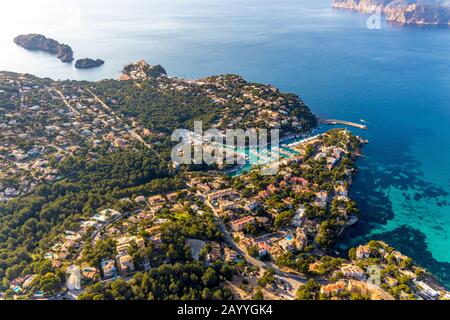 Veduta aerea, vista locale e porto di Santa Ponsa, Santa Ponsa, Calvià, Mallorca, Spagna, Europa, Isole Baleari, barche, stadio di sbarco, gite in barca, molo, Foto Stock