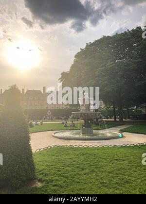 Parigi, Francia - 05.23.2019: Appartamento Victor Hugo che ha affittato dal 1832 al 1848 a 6 Place Royal, ora, Place des Vosges Foto Stock