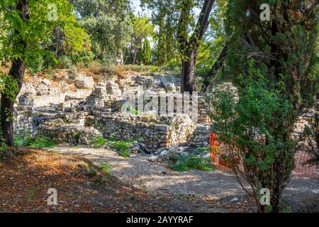 Le antiche rovine del Castello di Nizza, sulla collina del Castello nella città di Nizza, in Francia, sulla Costa Azzurra. Foto Stock