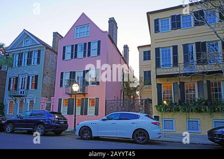 Charleston, SC -21 NOVEMBRE 2019 - Vista del quartiere storico e storico di Charleston, la più antica e la seconda città più grande della Carolina del Sud. Foto Stock