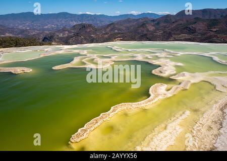 Hiere El Agua formazioni rocciose naturali vicino Oaxaca a San Lorenzo Albarradas, Messico Foto Stock