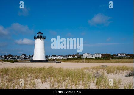 Vista del faro di Edgartown a Edgartown sulla Martha's Vineyard, Massachusetts, Stati Uniti. Foto Stock