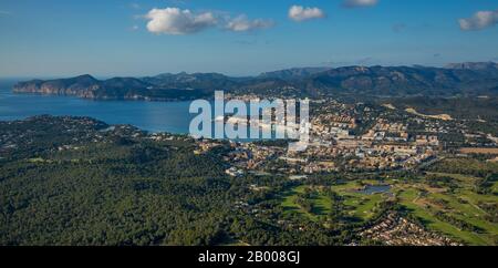 Veduta aerea, Playa Santa Ponsa, Vista locale Santa Ponsa, Calvià, Mallorca, Spagna, Europa, Isole Baleari, terreno permettendo, ES, Espana, vista distante, golf Foto Stock