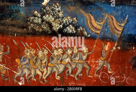 Cambogia: Gli affreschi Reamker (Ramayana) nella galleria che circonda la Pagoda d'Argento, Palazzo reale e Pagoda d'Argento, Phnom Penh. Il Ramayana ('Romance of Rama' in Sanscrito) è una storia antica come il tempo e - almeno nel subcontinente indiano e in gran parte del sud-est asiatico - di una popolarità senza pari. Più di duemila trecento anni fa lo studioso-poeta Valmiki si sedette per scrivere il suo epico definitivo di amore e guerra. Nella sua forma attuale, la versione sanscrita consiste di circa 24,000 coppie divise in sette libri. Il Reamker è la versione Khmer di questo epico. Foto Stock