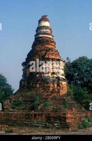 Thailandia: Wat e-Kang, Wiang Kum Kam, Chiang mai. Abbandonato alla fine del XIII secolo, e ora in rovina, Wiang Kum Kam era una volta la capitale della regione settentrionale della Thailandia, ed è situato a sud di Chiang mai. Fu costruito dal re Mangrai a un certo tempo nel 13 ° secolo dopo la sua vittoria sul regno Hariphunchai di oggi Lamphun. Tuttavia, dopo che la città si era allagata più volte, Mangrai decise di trasferire la capitale del suo regno, e la spostò più a nord sul fiume Ping in un sito che ora è la città di Chiang mai. Foto Stock