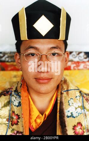 Cina/Tibet: Qoigyijabu (Gyancain Norbu), riconosciuto come l'11° Panchen lama dalla Repubblica popolare Cinese. L'attuale (11) incarnazione del Panchen lama è una questione di controversia: La Repubblica popolare cinese afferma che è Qoigyijabu (Gyancain Norbu), mentre l'attuale Dalai lama, Tenzin Gyatso (Bstan-dzin Rgya-mtsho), chiamato Gedhun Choekyi Nyima il 14 maggio 1995. Quest'ultimo è scomparso dall'occhio pubblico poco dopo essere stato chiamato. Le autorità cinesi dichiarano che Gedhun Choekyi Nyima è stato messo in custodia protettiva, ma non è stato visto da allora. Foto Stock