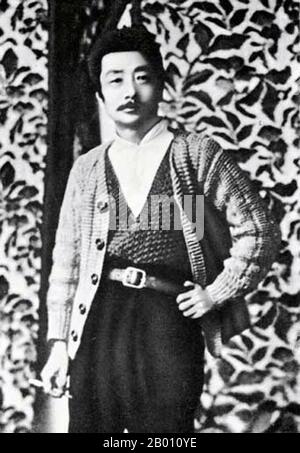 Cina: Lo scrittore cinese Lu Xun (1881-1936). Lu Xun (o Lu Hsun), è stato il nome di Zhou Shuren (Chou Shu-jen), dal 25 settembre 1881 al 19 ottobre 1936. Uno dei maggiori scrittori cinesi del 20 ° secolo. Considerato da molti il fondatore della letteratura cinese moderna, scrisse in baihua (il vernacolare) così come in cinese classico. Lu Xun è stato uno scrittore, redattore, traduttore, critico, saggista e poeta. Negli anni trenta divenne il capo titolare della Lega Cinese degli scrittori della sinistra a Shanghai. Foto Stock