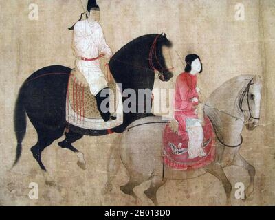 Cina: 'Spinning outing del Tang Court'. Particolare della pittura a mano di Zhang Xuan (713-755), VIII secolo. Zhang Xuan, che fiorì durante il regno dell'Imperatore Tang Xuanzong (712-756), dipinse molte opere d'arte, uno dei suoi dipinti più conosciuti è 'Court Ladies Preparing newly-woven Silk', di cui una sola copia sopravvive, dipinta dall'Imperatore Huizong di Song (r. 1100–1125) all'inizio del xii secolo. Dipinse anche l'uscita primaverile della Corte di Tang, che fu successivamente rifatta da li Gonglin. Foto Stock