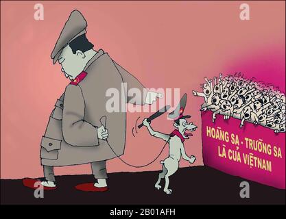 Vietnam: Cartoon mostra Mao Zedong impostazione cane da attacco della polizia vietnamita asserendo 'i Paracelli e gli Spratlys appartengono al Vietnam '. L'Arcipelago di Spratlys nel Mar Cinese Meridionale (chiamato dal Vietnam il Mare Orientale) è disputato in vari gradi da Cina, Taiwan, Vietnam, Filippine, Malesia e Brunei. Le Isole Paracel sono contese tra Cina e Vietnam, ma sono state completamente controllate dalla Cina dal 1974. La rivendicazione cinese è la più estesa ed è generalmente indicata da una frontiera nozionale denominata dal cinese la "linea tratteggiata nove" (nánhǎi jiǔduàn xiàn). Foto Stock