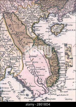 Vietnam: Mappa franco-olandese di Indochina. Le isole Paracel, contese tra Vietnam e Cina, sono raffigurate vicino alla costa vietnamita. 1760. Mappa del Vietnam del 18th° secolo, deriva da una mappa dell'Asia sudorientale e di alcune parti della Cina pubblicata ad Amsterdam dalla ditta Covens e Mortier. Il titolo di questa mappa è in francese, ma molti dei nomi e delle note delle località sono stati tradotti in olandese. Foto Stock