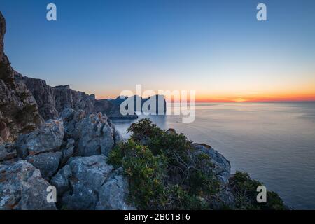Cap de Formentor nel nord-est dell'isola delle baleari di Maiorca (Mallorca) intorno al tramonto Foto Stock