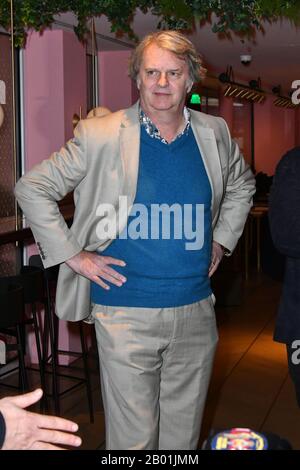 Londra, Regno Unito. 18th Feb, 2020. Paul Merton frequenta la fotocellula prima della corsa di aprile dello spettacolo al London Coliseum, al Boulevard Theatre, London Credit: Nils Jorgensen/Alamy Live News Foto Stock