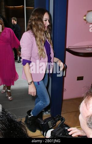 Londra, Regno Unito. 18th Feb, 2020. Rita Simons frequenta la fotocellula prima della corsa di aprile dello spettacolo al London Coliseum, al Boulevard Theatre, London Credit: Nils Jorgensen/Alamy Live News Foto Stock