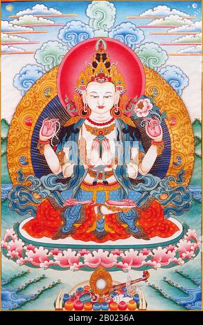Cina/Tibet: Avalokitesvara (Guanyin), dea della Misericordia. pittura del xx secolo. Guanyin è il bodhisattva associato alla compassione come venerato dai buddisti dell'Asia orientale, di solito come una femmina. Il nome Guanyin è l'abbreviazione di Guanshiyin che significa "osservare i suoni (o piangere) del mondo". A volte viene anche chiamata Guanyin Pusa (letteralmente "Bodhisattva Guanyin"). Alcuni buddisti credono che quando uno dei loro aderenti si allontana da questo mondo, viene posto da Guanyin nel cuore di un loto e poi mandato a casa nella pura terra occidentale di Sukhāvatī. Foto Stock