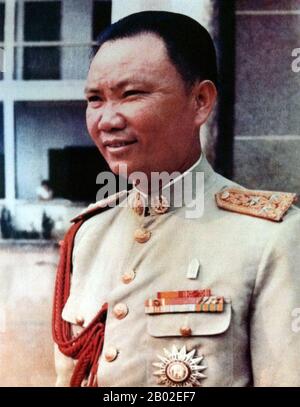 Vang Pao (Hmong: Vaj Pov; 8 dicembre 1929 – 6 gennaio 2011) è stato un tenente generale dell'Armata reale del Laos e figura di spicco della 'Guerra segreta' americana in Laos (1964-1973). È stato leader nella comunità americana Hmong negli Stati Uniti. Foto Stock