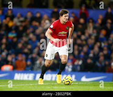 LONDRA, REGNO UNITO. 17 febbraio: Harry Maguire del Manchester United in azione durante la Premier League inglese tra Chelsea e Manchester United A. Foto Stock