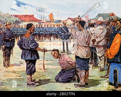 La ribellione di Boxer, conosciuta anche come Movimento di Boxer Uprising o Yihetuan, fu un movimento proto-nazionalista della Giusta Harmony Society in Cina tra il 1898 e il 1901, opponendosi all'imperialismo straniero e al cristianesimo. La rivolta ha avuto luogo in risposta a sfere di influenza straniere in Cina, con rancori che vanno dai commercianti di oppio, l'invasione politica, la manipolazione economica, all'evangelizzazione missionaria. In Cina, il sentimento popolare è rimasto resistente alle influenze straniere, e la rabbia è aumentata sui 'trattati iniqui', che il debole stato Qing non poteva resistere. Le preoccupazioni crebbero che i missionari Foto Stock