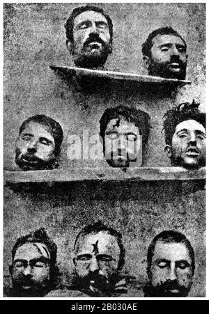 Turchia / Armenia: 'I capi di otto professori armeni massacrati dai Turchi', Amenun Tarets'uyts'e (rivista armena), 1921. Il genocidio armeno si riferisce alla distruzione deliberata e sistematica della popolazione armena dell'impero ottomano durante e subito dopo la prima guerra mondiale. con le deportazioni costituite da marce forzate in condizioni atte a portare alla morte dei deportati. Il numero totale di decessi armeni che ne derivano è generalmente compreso tra uno e mezzo milione. Foto Stock