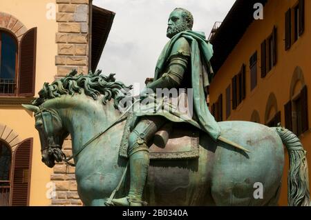 Cosimo di Giovanni de' Medici (chiamato 'il Vecchio' e, postumo, Padre della Nazione'; nato il 10 aprile 1389 a Firenze, morto il 1° agosto 1464 a Careggi) fu il primo della dinastia politica medicea, dominatori de facto di Firenze durante gran parte del Rinascimento italiano. Foto Stock