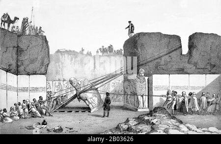 Il Rt Hon Sir Austen Henry Layard GCB (5 marzo 1817 – 5 luglio 1894) è stato un . Dove scoprì gran parte dei rilievi del palazzo assiro conosciuti, e nel 1851 la biblioteca di Ashurbanipal. Foto Stock