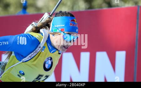 Anterselva (BZ), Italia, 18 Feb 2020, la grinta di dorothea wierer (ita) in azione durante la Coppa del mondo IBU Biathlon 2020 - 15 Km Individuale Donne - Biathlon - credito: LPS/Luca Tedeschi/Alamy Live News Foto Stock