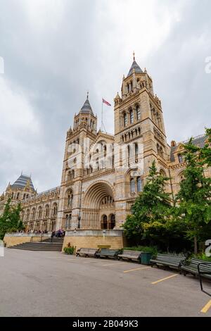 Vista esterna del Museo di Storia Naturale di Londra Foto Stock