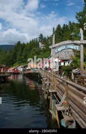 Cartello all'ingresso di Creek Street, l'ex quartiere a luci rosse di Ketchikan, Alaska sud-orientale, Stati Uniti. Foto Stock