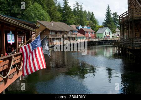 Vista di Creek Street, l'ex quartiere a luci rosse di Ketchikan, Alaska sud-orientale, Stati Uniti. Foto Stock