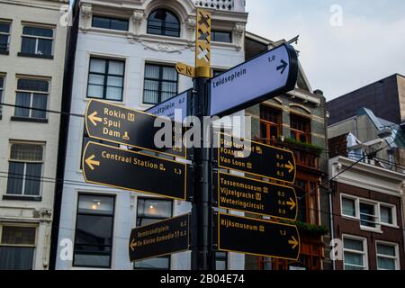 Amsterdam, Paesi Bassi, 18 febbraio 2020, percorso Gold Bike Accedi alla città olandese di Amsterdam Foto Stock