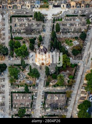 Foto aerea, Cementeri de Palma, cimitero centrale, Palma, Mallorca, Spagna, Europa, Isole Baleari, luogo di sepoltura, Camí de Jesús, ES, Empresa Funeràri Foto Stock